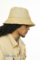 "MENDING HEARTS" EMBOSSED BUCKET HAT (SAND/LIGHT BLUE)